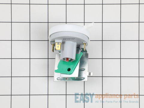 Water Level Pressure Switch – Part Number: 134996900