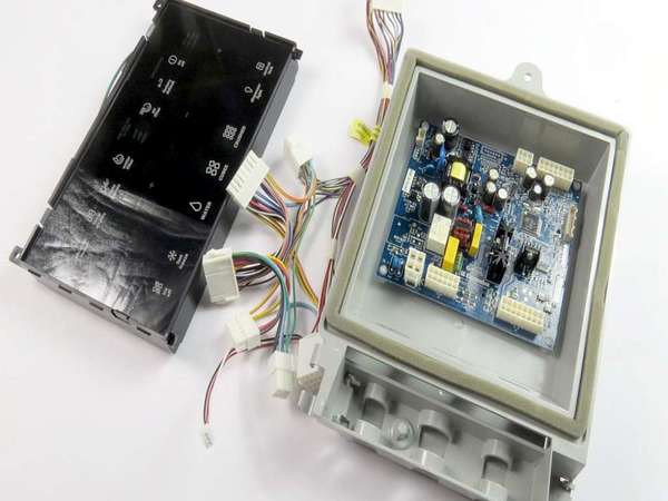 Control and Display Board – Part Number: 5303918591