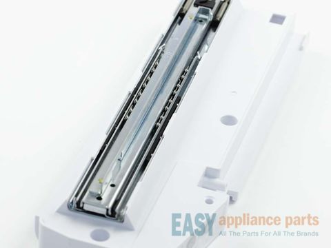 Pantry Rail Cover Right – Part Number: DA97-07527A